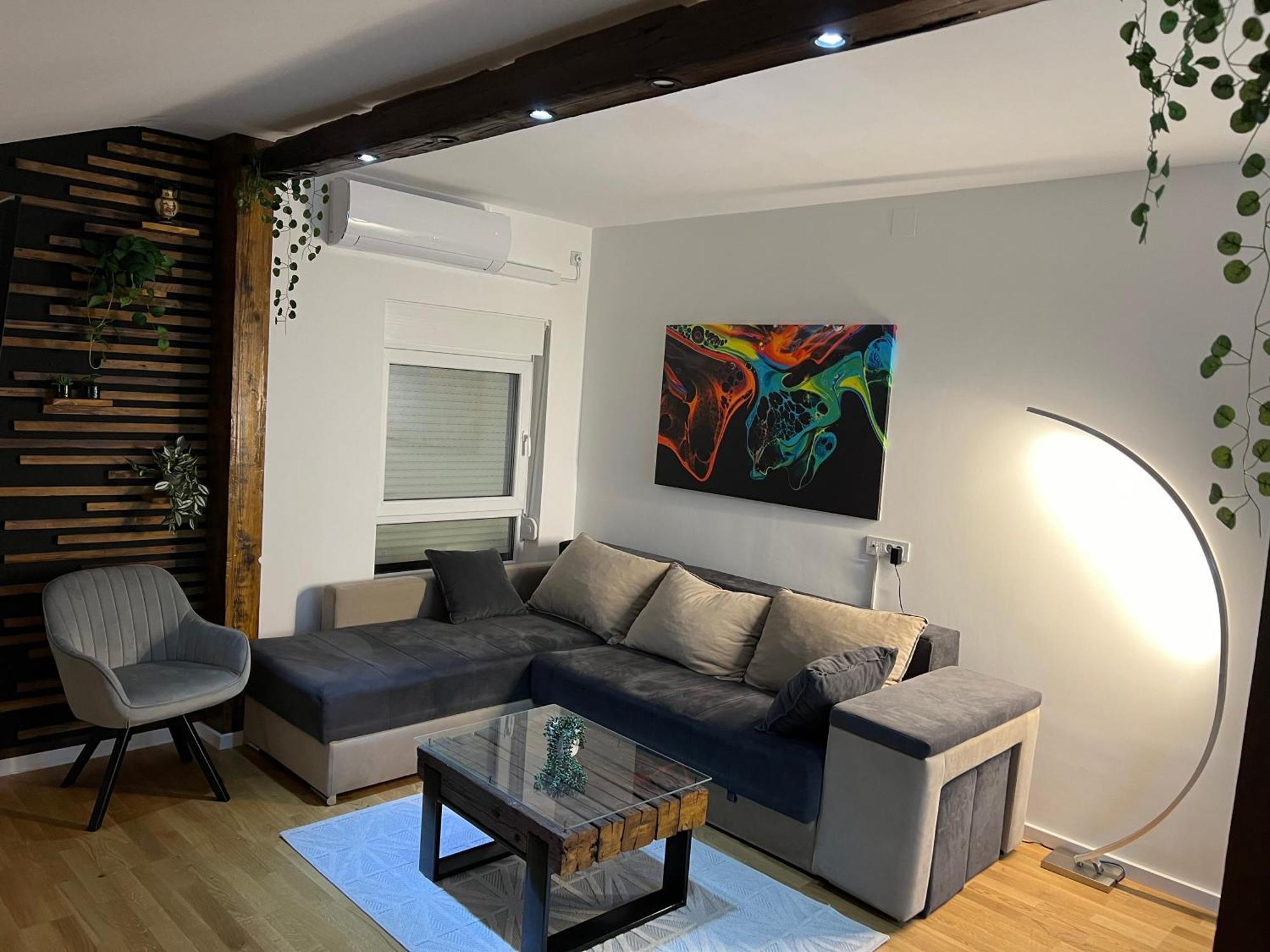 Liboroapartments Ni Buitenkant foto