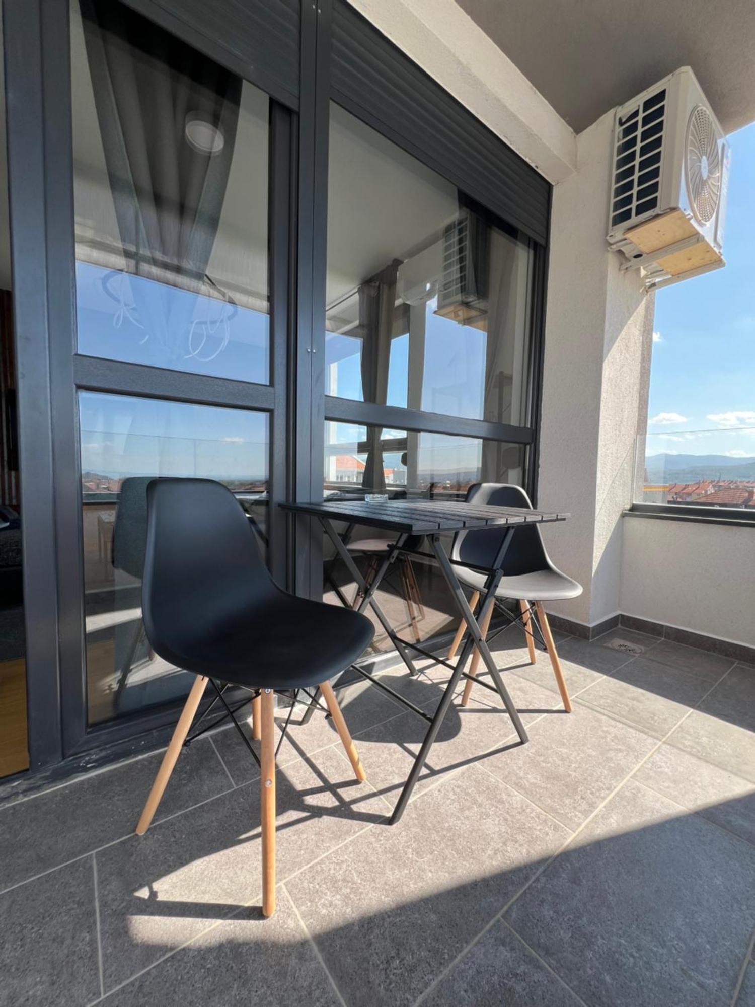 Liboroapartments Ni Buitenkant foto